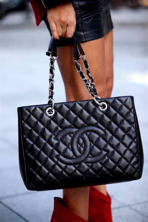 chanel outlet purses.